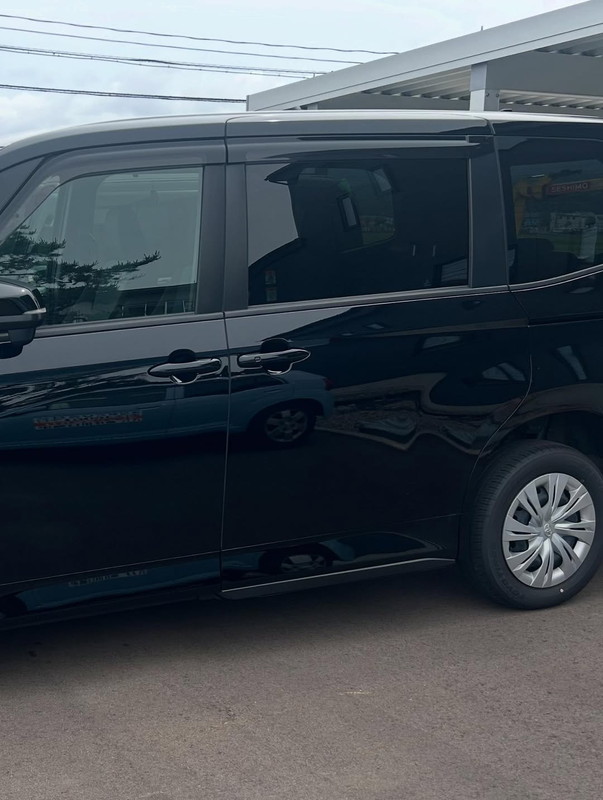 トヨタ・ノアの側面デザイン